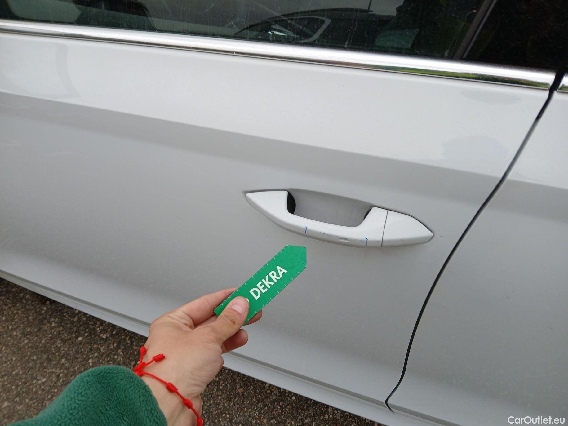  Skoda  Octavia SKODA  / 2020 / 5P / familiar Combi 2.0 TDI 110kW(150CV) DSG Ambition #14