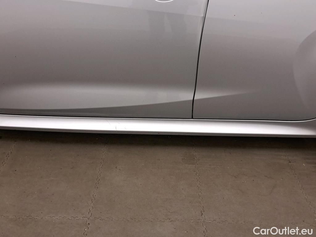  Toyota  Yaris TOYOTA  / 2020 / 5P / berlina con portón 1.5 120H Active Tech #12