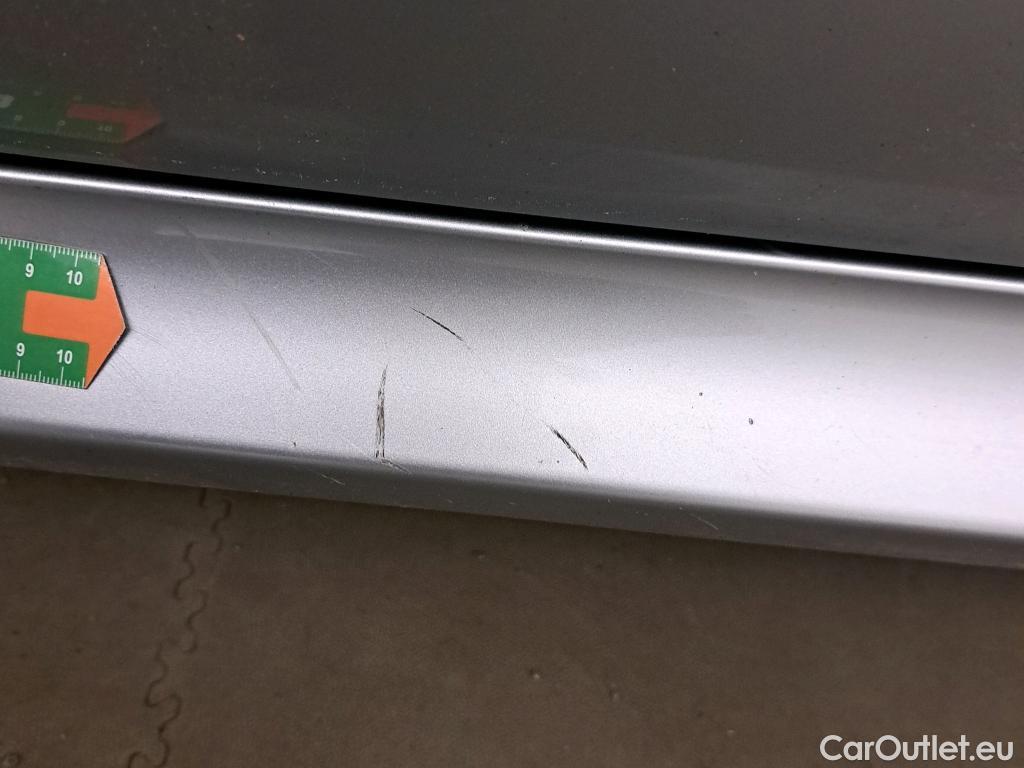  Toyota  Yaris TOYOTA  / 2020 / 5P / berlina con portón 1.5 120H Active Tech #13