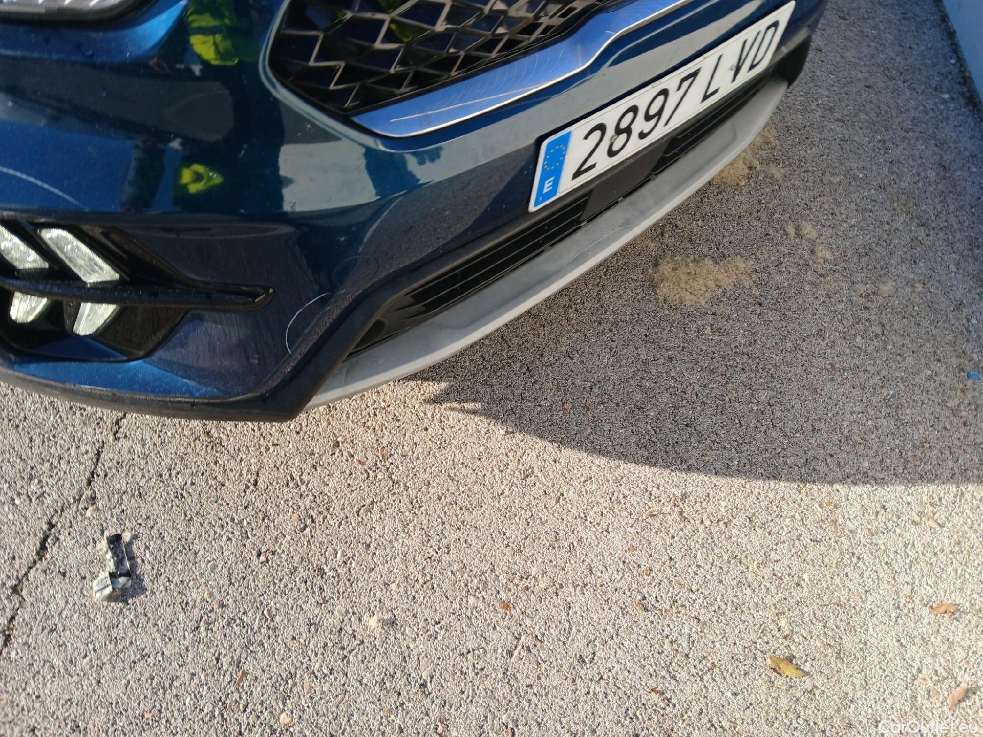  KIA  Niro KIA  / 2019 / 5P / crossover 1.6 GDi HEV 104kW (141CV) Drive #18