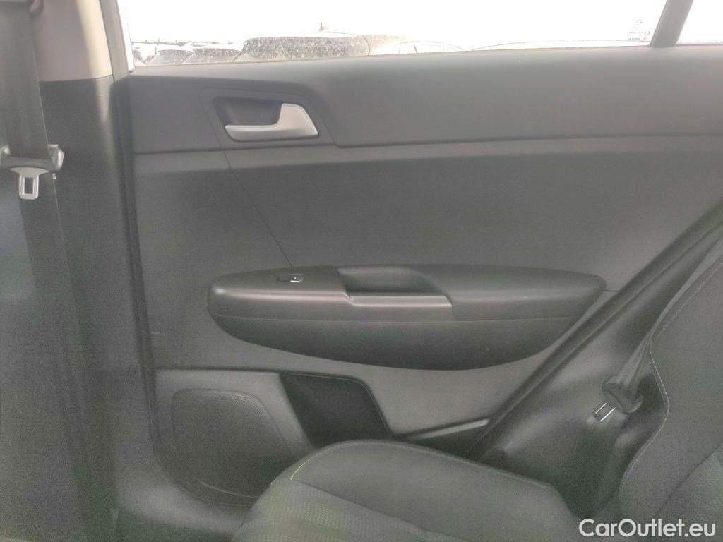  KIA  Sportage KIA  / 2018 / 5P / todoterreno 1.6 MHEV Business 85kW (115CV) 4x2 #14