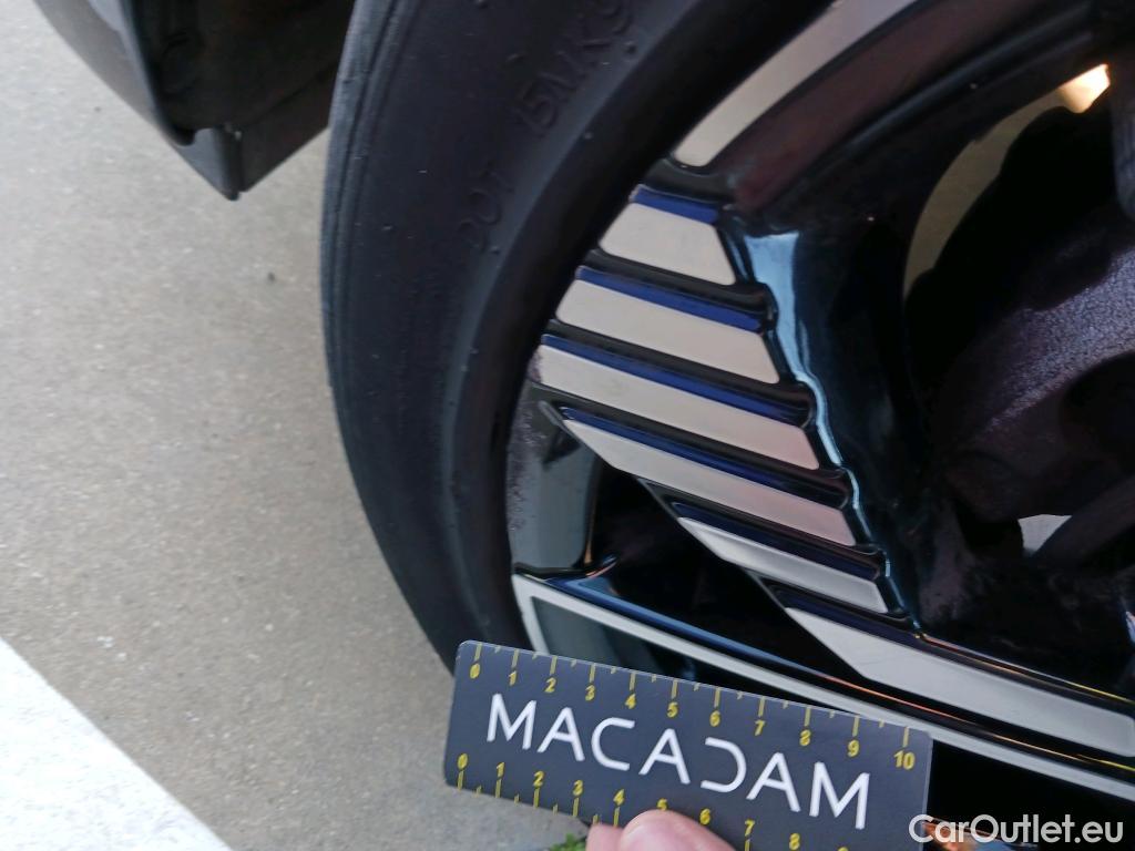  Hyundai  i10 HYUNDAI  / 2020 / 5P / berlina con portón 1.2 N LINE #8