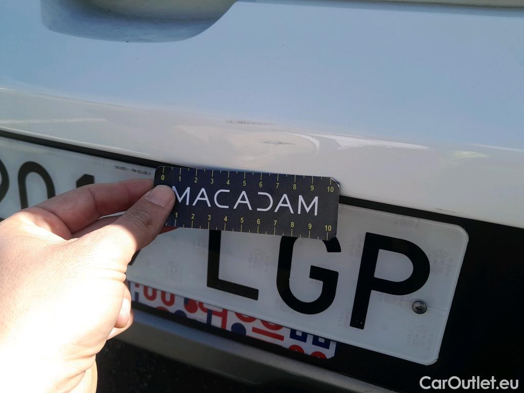  KIA  Niro KIA  PHEV / 2019 / 5P / crossover 1.6 GDi PHEV 104kW (141CV) Drive #7