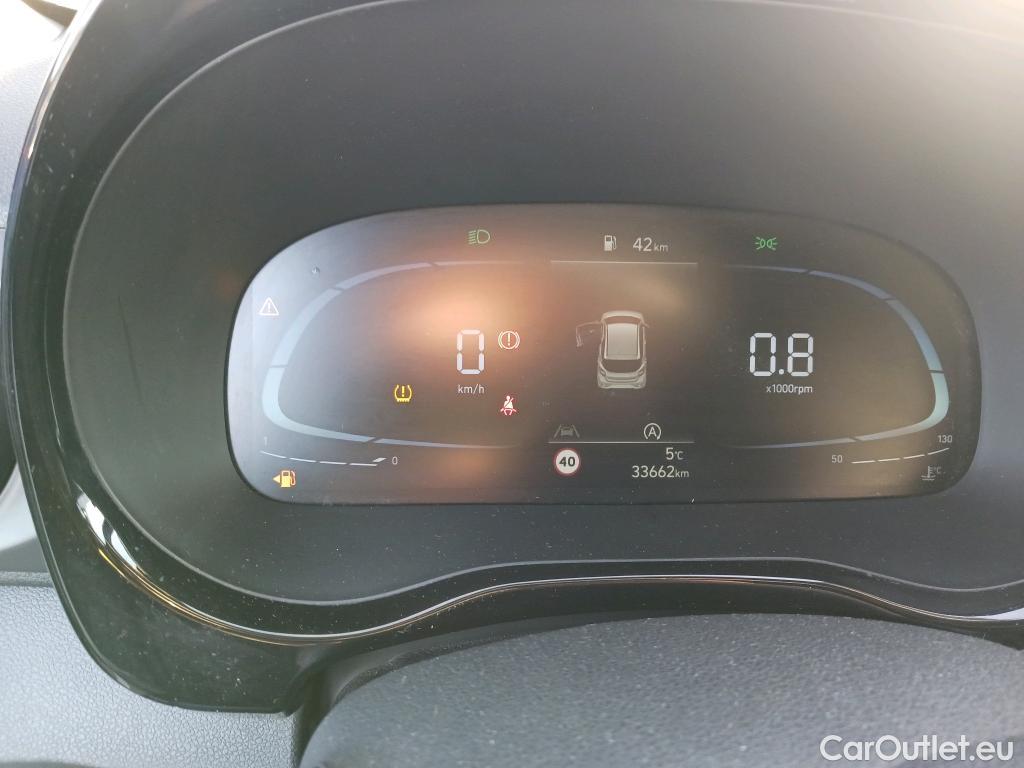  Hyundai  i10 HYUNDAI  / 2020 / 5P / berlina con portón 1.2 N LINE #28