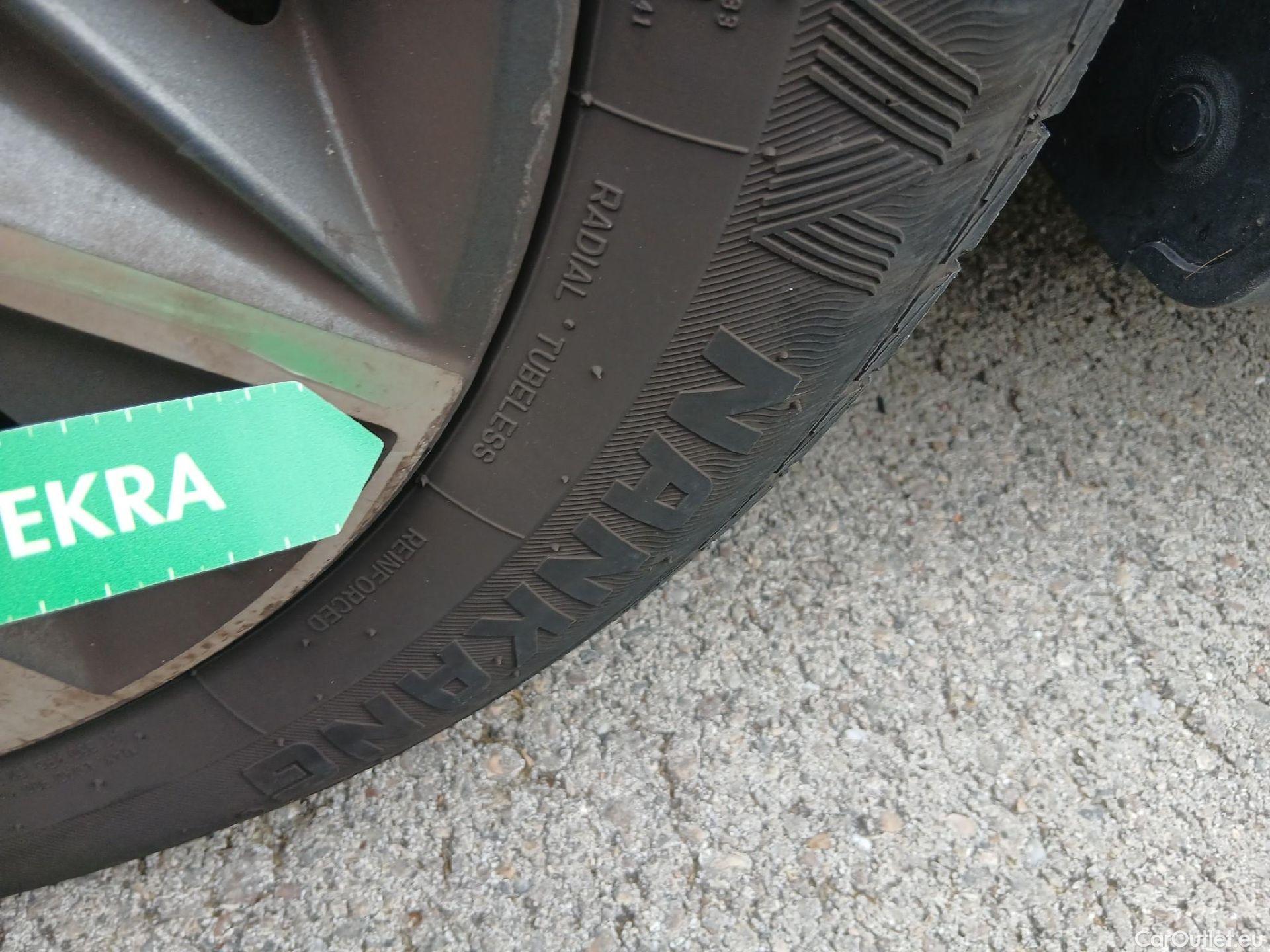  Hyundai  Tucson HYUNDAI  / 2020 / 5P / todoterreno 1.6 CRDI 100kW 48V Tecno DCT 4x4 2C #3