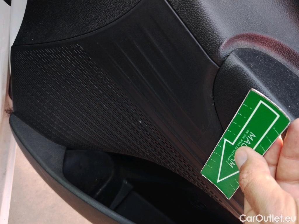  Hyundai  i20 HYUNDAI  / 2020 / 5P / berlina con portón 1.0 TGDI 74kW (100CV) 48V Essence #34