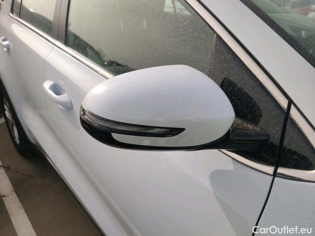  KIA  Sportage KIA  / 2018 / 5P / todoterreno 1.6 MHEV Business 85kW (115CV) 4x2 #22