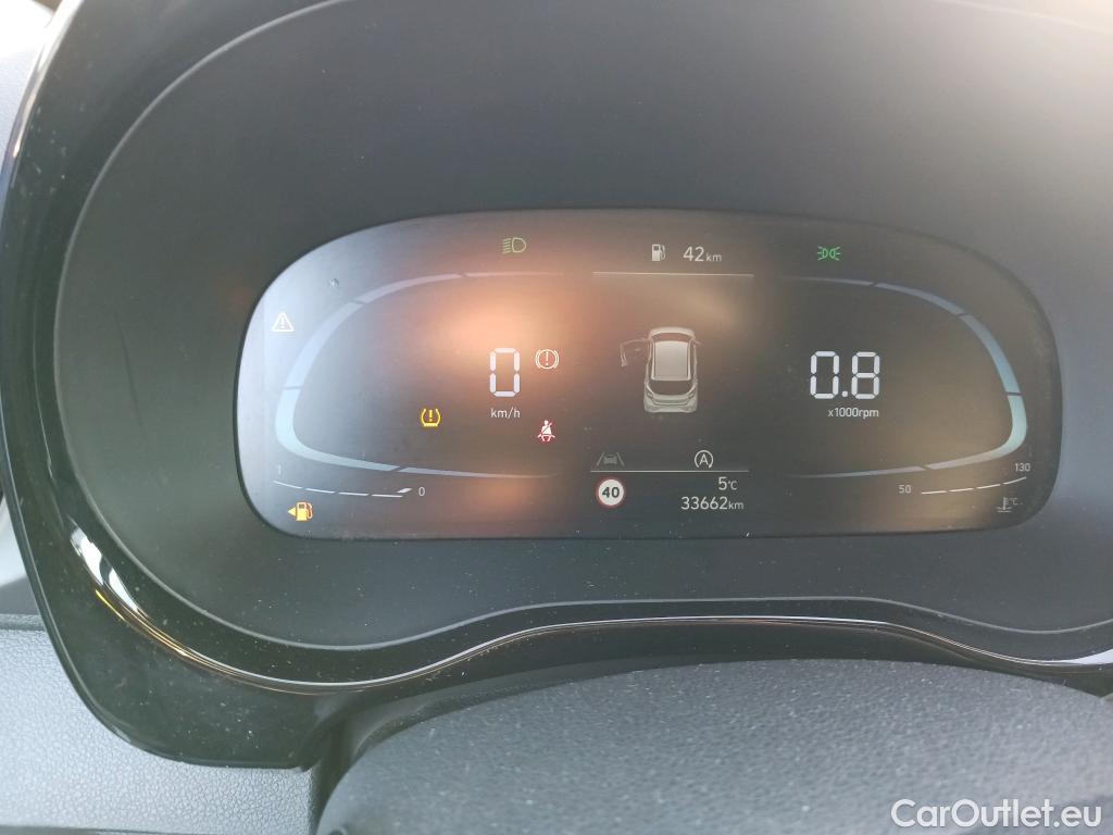  Hyundai  i10 HYUNDAI  / 2020 / 5P / berlina con portón 1.2 N LINE #29