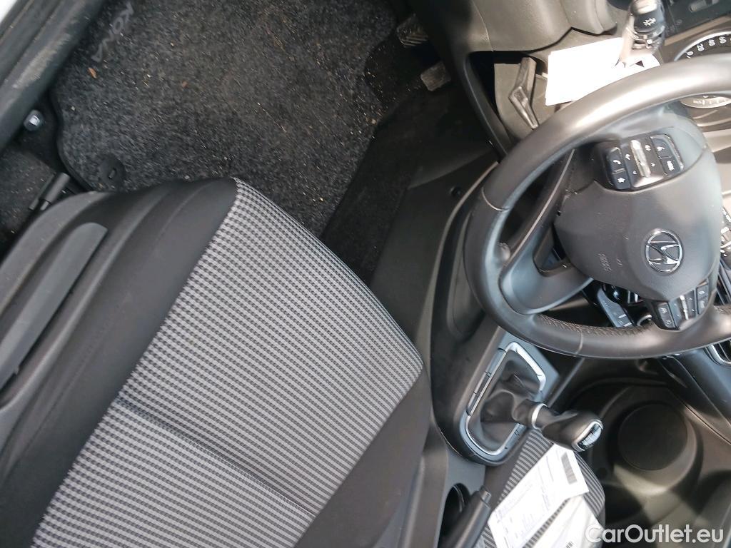  Hyundai  Konna HYUNDAI Kona / 2020 / 5P / todoterreno 1.0 TGDI Klass 4X2 #8