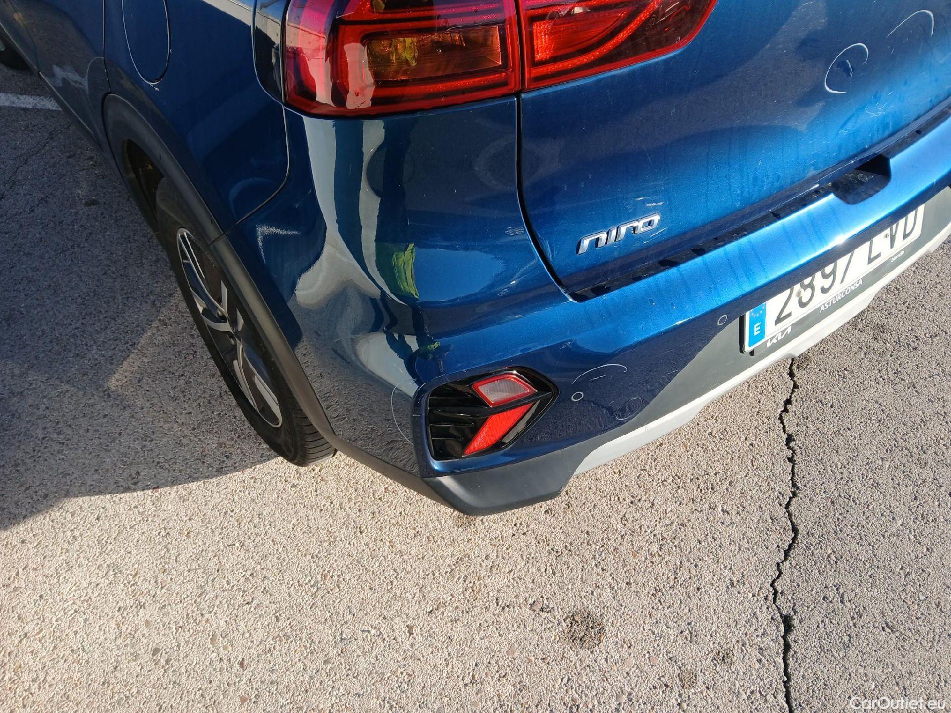  KIA  Niro KIA  / 2019 / 5P / crossover 1.6 GDi HEV 104kW (141CV) Drive #23