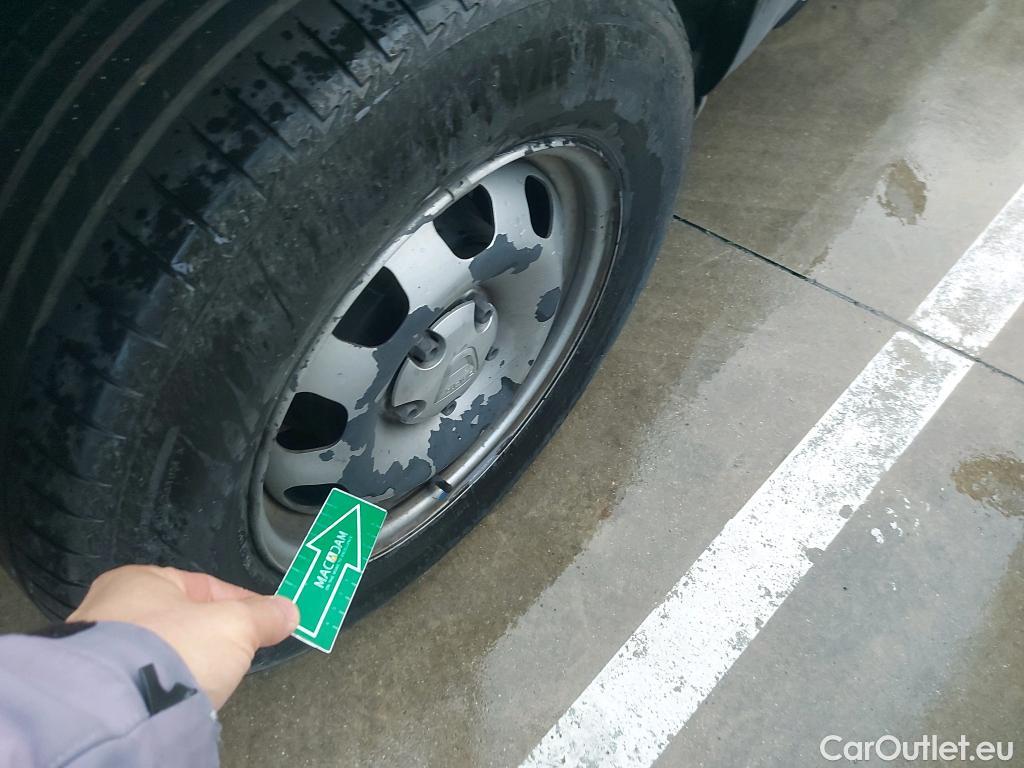  Dacia  Duster DACIA  / 2018 / 5P / todoterreno Essential TCE 74kW(100CV) ECO-G 4X2 #40