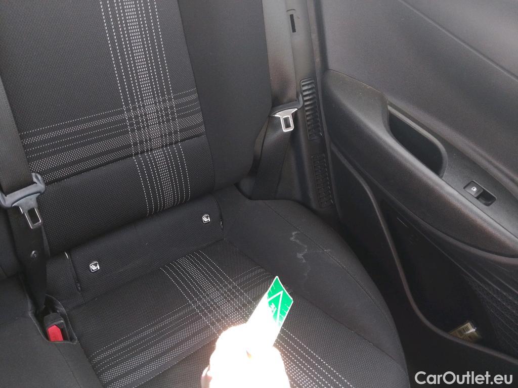  Hyundai  i20 HYUNDAI  / 2020 / 5P / berlina con portón 1.0 TGDI 74kW (100CV) 48V Essence #30