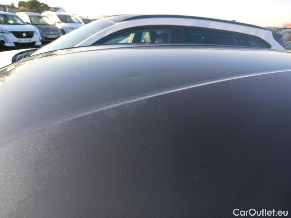  Hyundai  i10 HYUNDAI  / 2020 / 5P / berlina con portón 1.2 N LINE #4