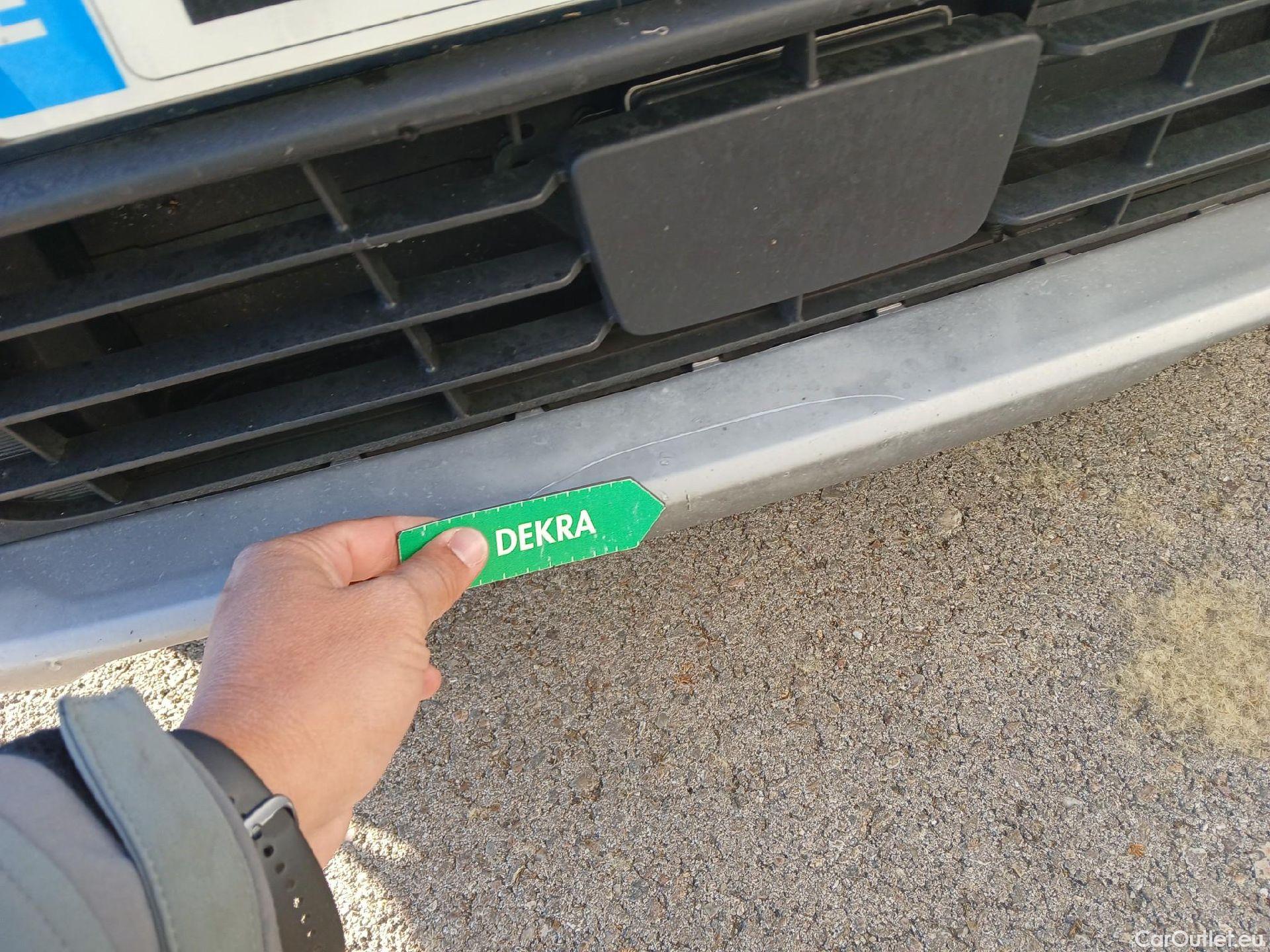  KIA  Niro KIA  / 2019 / 5P / crossover 1.6 GDi HEV 104kW (141CV) Drive #19