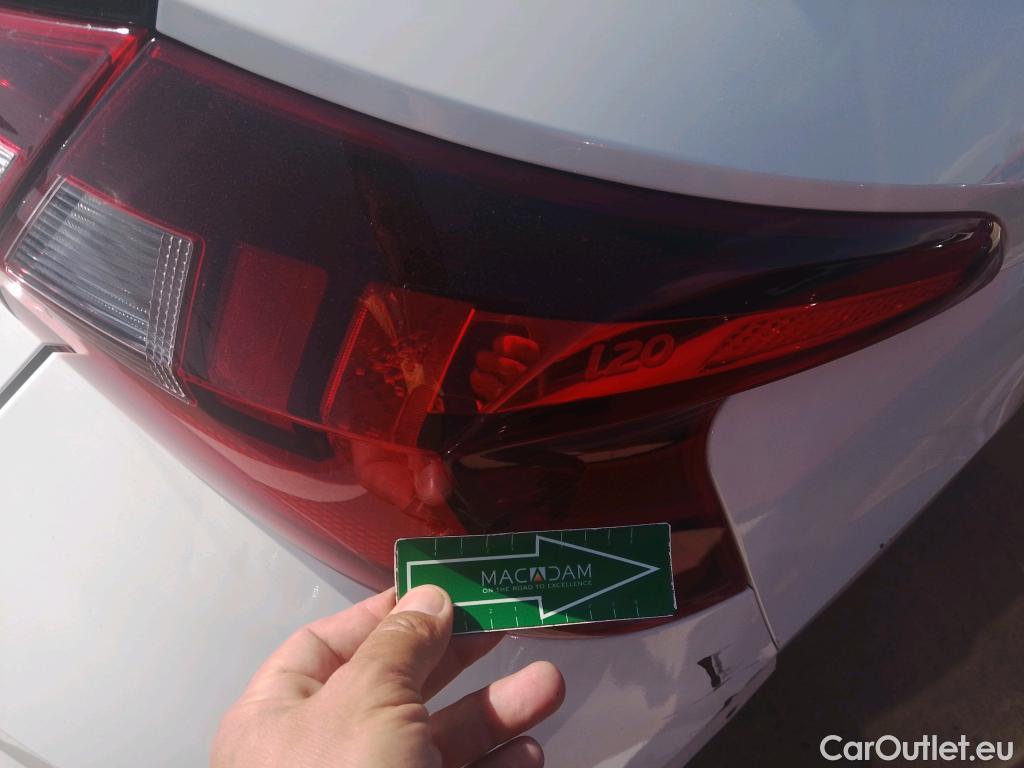  Hyundai  i20 HYUNDAI  / 2020 / 5P / berlina con portón 1.0 TGDI 74kW (100CV) 48V Essence #48