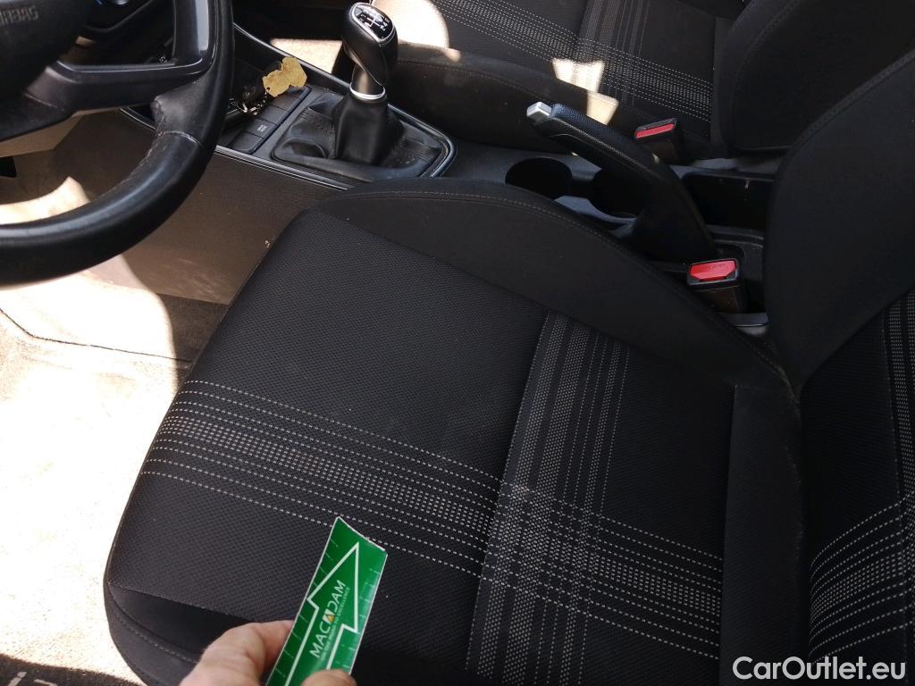  Hyundai  i20 HYUNDAI  / 2020 / 5P / berlina con portón 1.0 TGDI 74kW (100CV) 48V Essence #28