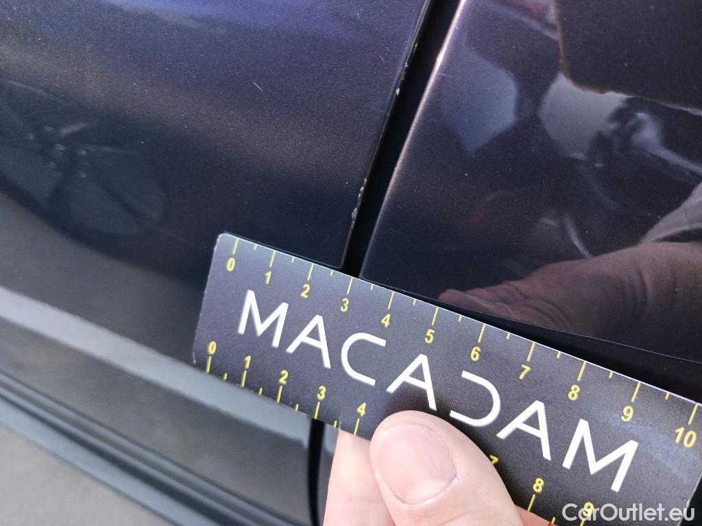  Hyundai  i10 HYUNDAI  / 2020 / 5P / berlina con portón 1.2 N LINE #31