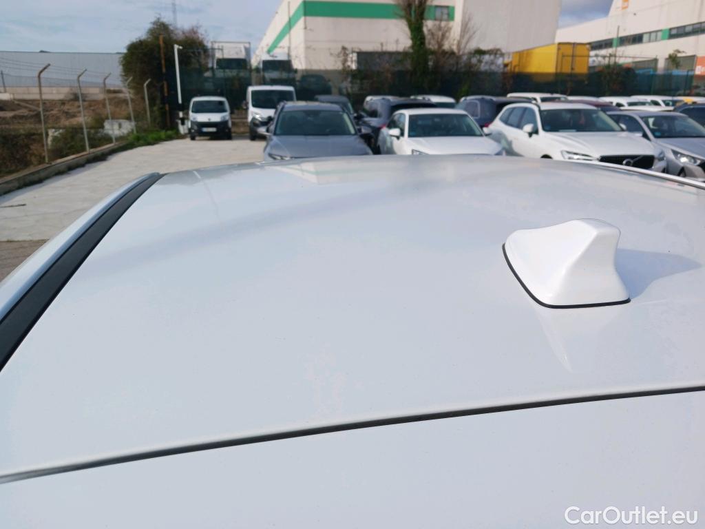  Hyundai  Konna HYUNDAI Kona / 2020 / 5P / todoterreno 1.0 TGDI Klass 4X2 #2