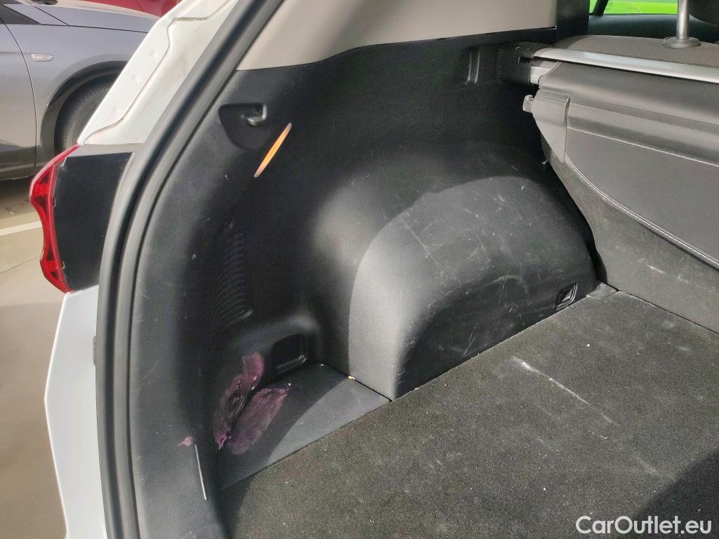  KIA  Sportage KIA  / 2018 / 5P / todoterreno 1.6 MHEV Business 85kW (115CV) 4x2 #9