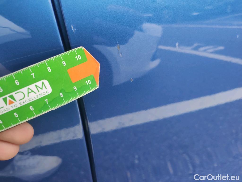  KIA  Cee'd KIA Ceed / 2021 / 5P / berlina con portón 1.0 T-GDi 88kW (120CV) Drive #6