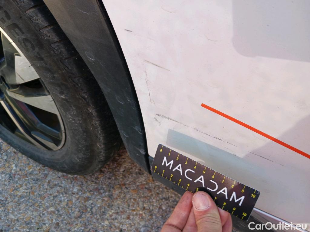  Peugeot  2008 PEUGEOT  / 2019 / 5P / todoterreno Allure BlueHDI 81kW (110CV) #14