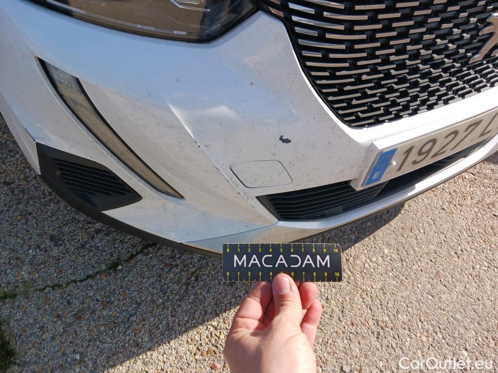  Peugeot  2008 PEUGEOT  / 2019 / 5P / todoterreno Allure BlueHDI 81kW (110CV) #34