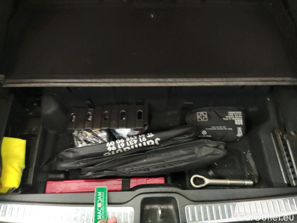  Mercedes  G-Klasee MERCEDES-BENZ Clase GLC / 2019 / 5P / todoterreno GLC 300 de 4MATIC #2