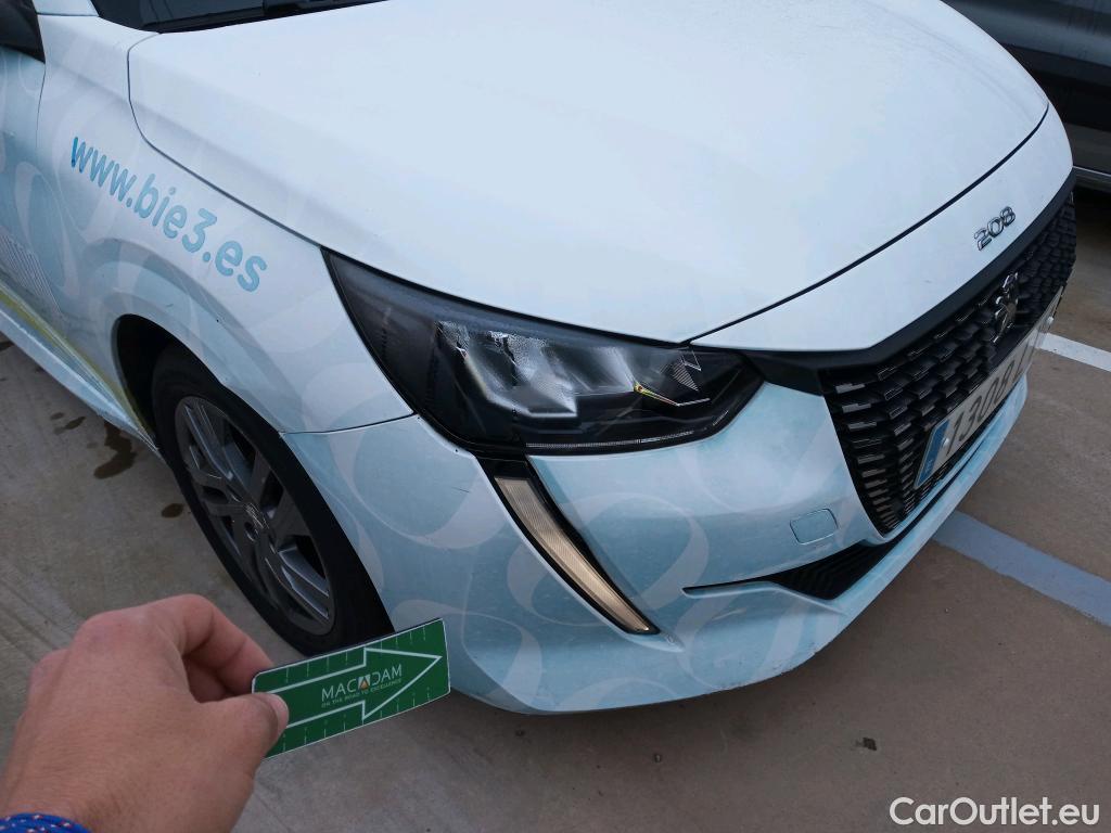  Peugeot  208 PEUGEOT  / 2019 / 5P / berlina con portón BlueHDi 73kW (100CV) Business Line #21