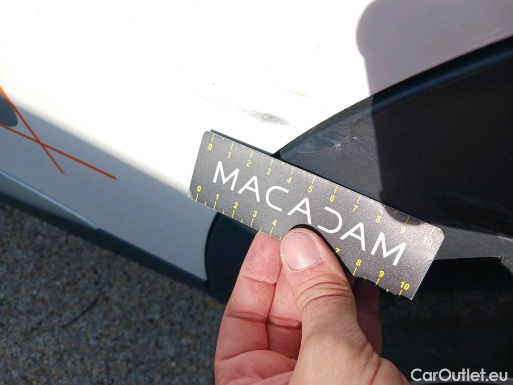  Peugeot  2008 PEUGEOT  / 2019 / 5P / todoterreno Allure BlueHDI 81kW (110CV) #23