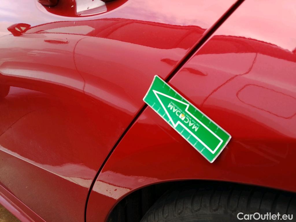  Mercedes  A-Klasse MERCEDES-BENZ Clase A / 2018 / 4P / sedán Sedán A 200 d 4MATIC  #35