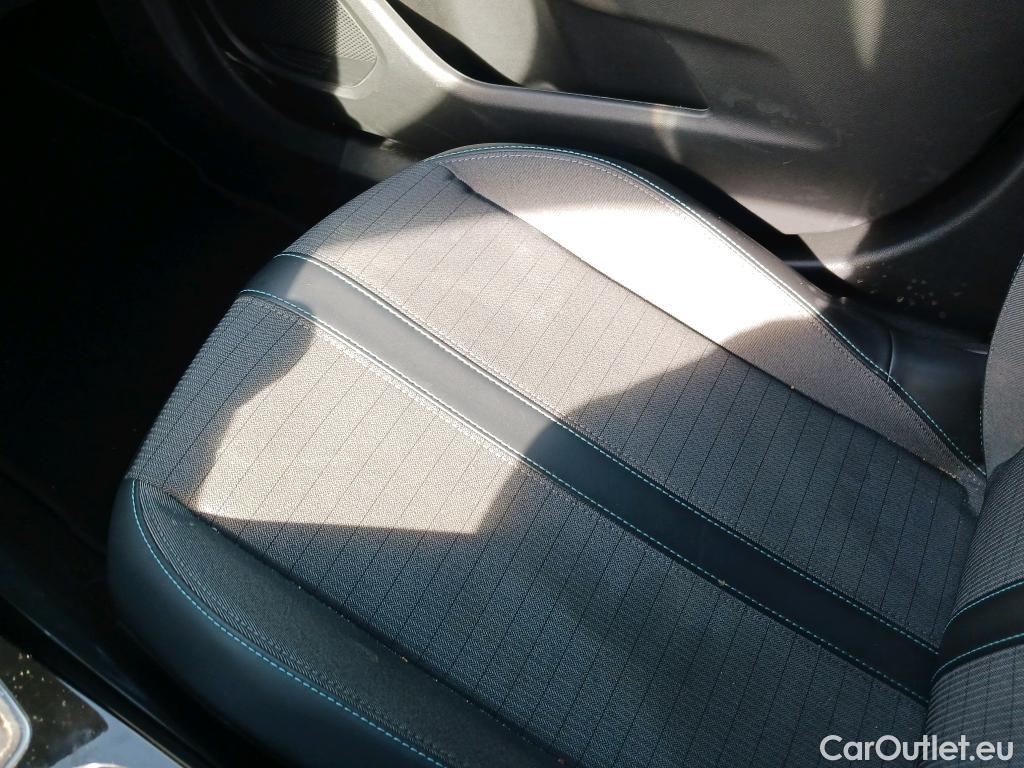  Peugeot  2008 PEUGEOT  / 2019 / 5P / todoterreno Allure BlueHDI 81kW (110CV) #12