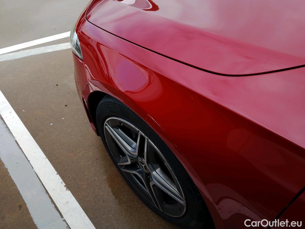  Mercedes  A-Klasse MERCEDES-BENZ Clase A / 2018 / 4P / sedán Sedán A 200 d 4MATIC  #25