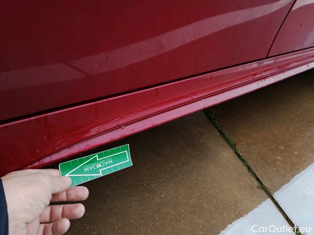  Mercedes  A-Klasse MERCEDES-BENZ Clase A / 2018 / 4P / sedán Sedán A 200 d 4MATIC  #24