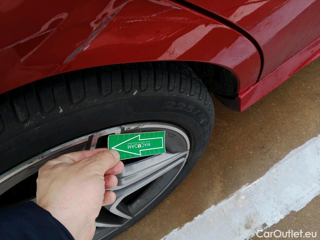  Mercedes  A-Klasse MERCEDES-BENZ Clase A / 2018 / 4P / sedán Sedán A 200 d 4MATIC  #14