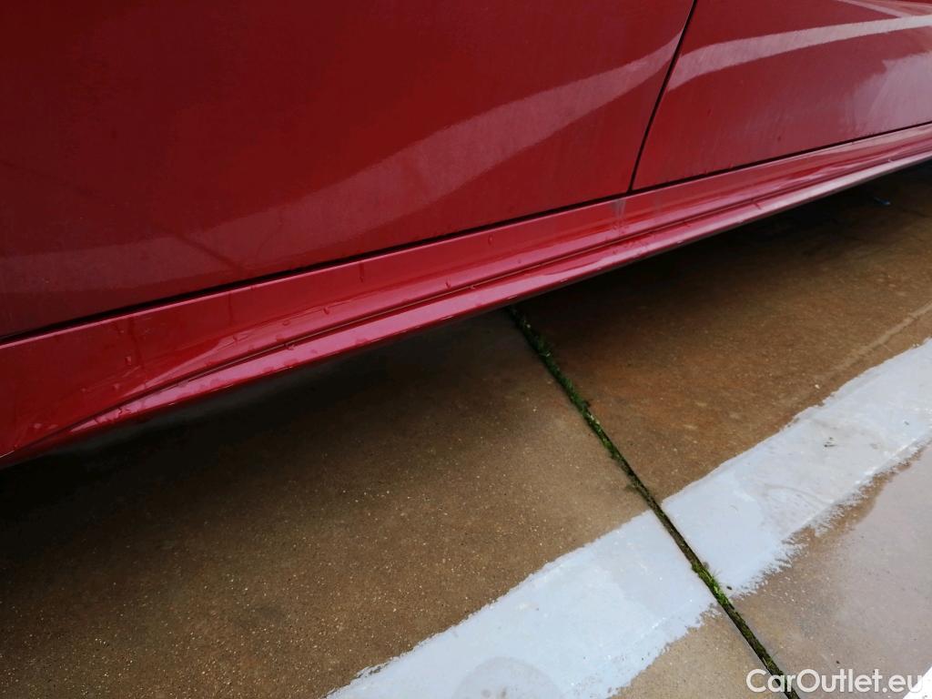  Mercedes  A-Klasse MERCEDES-BENZ Clase A / 2018 / 4P / sedán Sedán A 200 d 4MATIC  #23