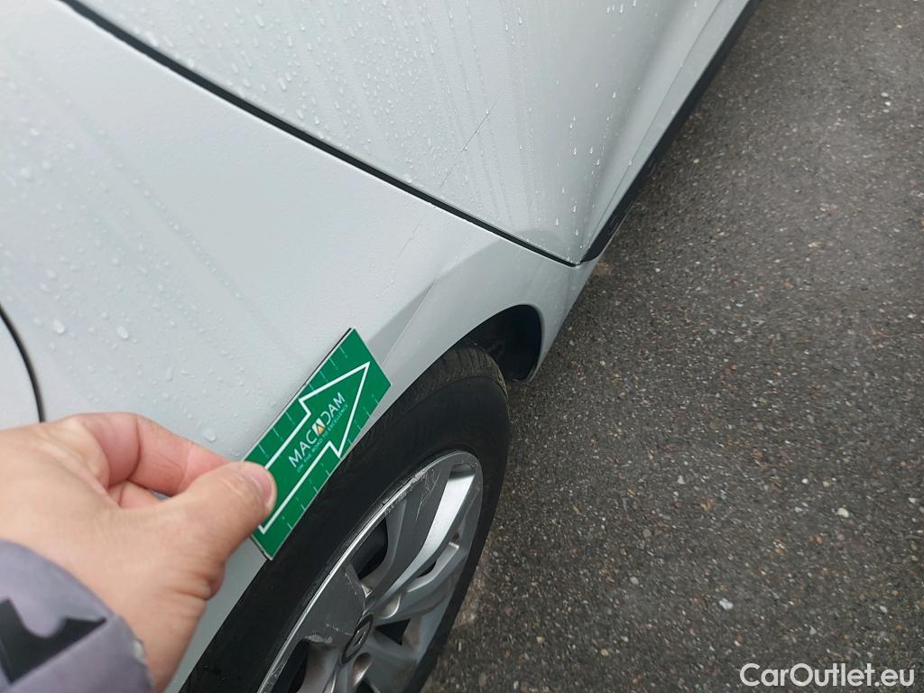  Renault  Clio RENAULT  / 2019 / 5P / berlina con portón Business TCe 74 kW (100CV) GLP #6