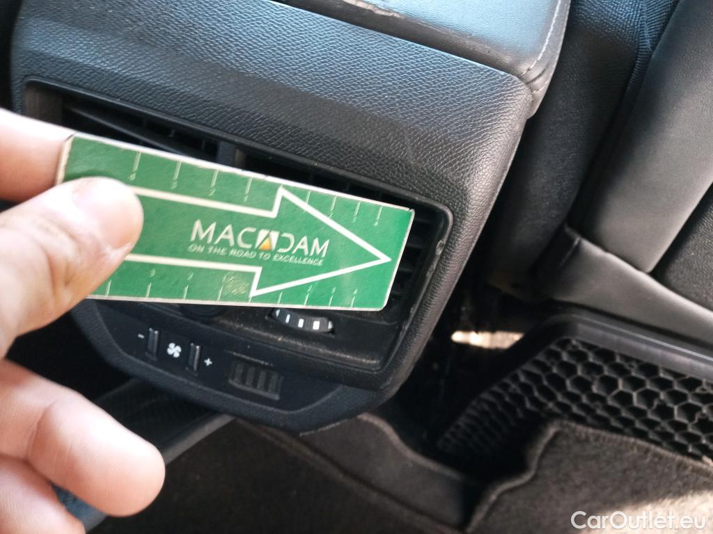  Peugeot  5008 PEUGEOT  / 2020 / 5P / todoterreno 1.5 BlueHDi 96kW S&S Allure Pack EAT8 #15