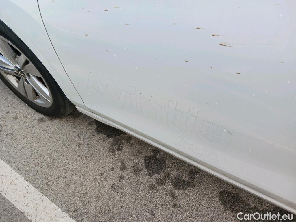  Volkswagen  Golf  VOLKSWAGEN / 2020 / 5P / berlina con portón 2.0 TDI 85kW (115CV) #19