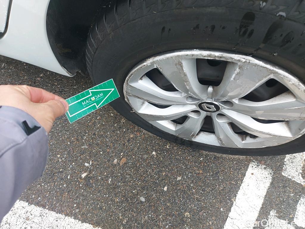  Renault  Clio RENAULT  / 2019 / 5P / berlina con portón Business TCe 74 kW (100CV) GLP #20