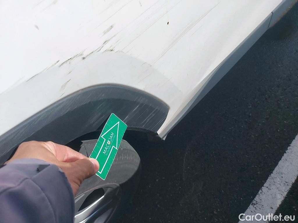  Toyota  RAV4 TOYOTA  / 2018 / 5P / todoterreno 2.5l 220H Luxury #17