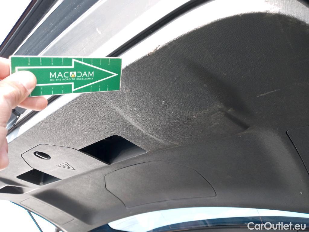  Peugeot  5008 PEUGEOT  / 2020 / 5P / todoterreno 1.5 BlueHDi 96kW S&S Allure Pack EAT8 #24