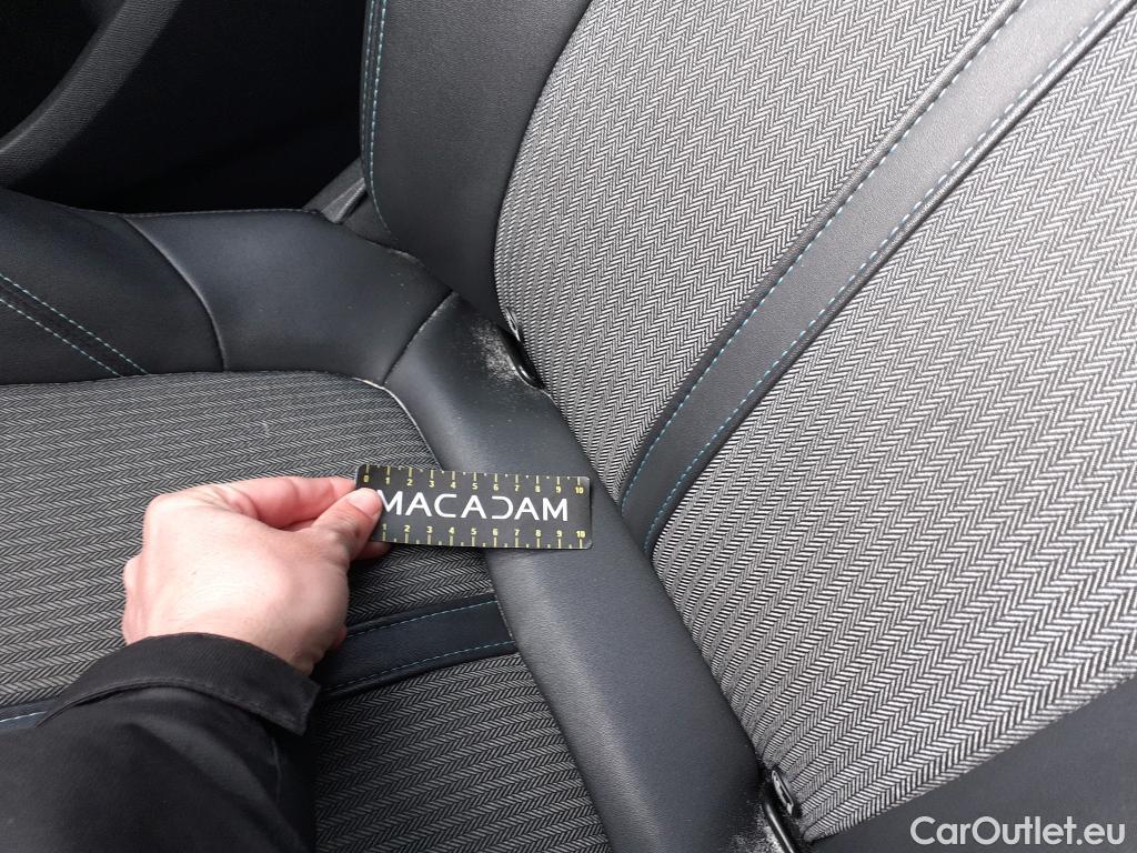  Peugeot  3008 PEUGEOT  / 2020 / 5P / todoterreno 1.5 BlueHDi 96kW S&S Allure Pack EAT8 #18