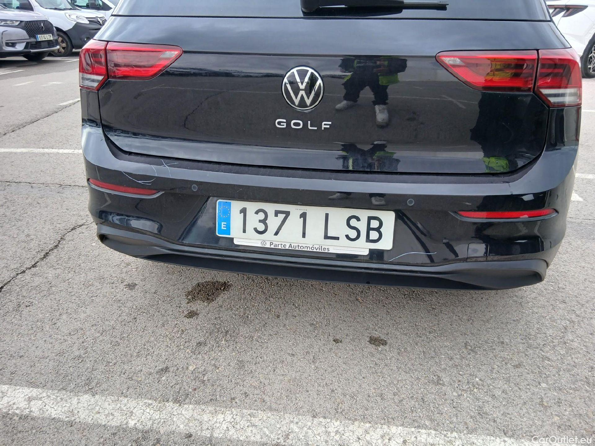  Volkswagen  Golf  VOLKSWAGEN / 2020 / 5P / berlina con portón Life 2.0 TDI 85kW (115CV) #17