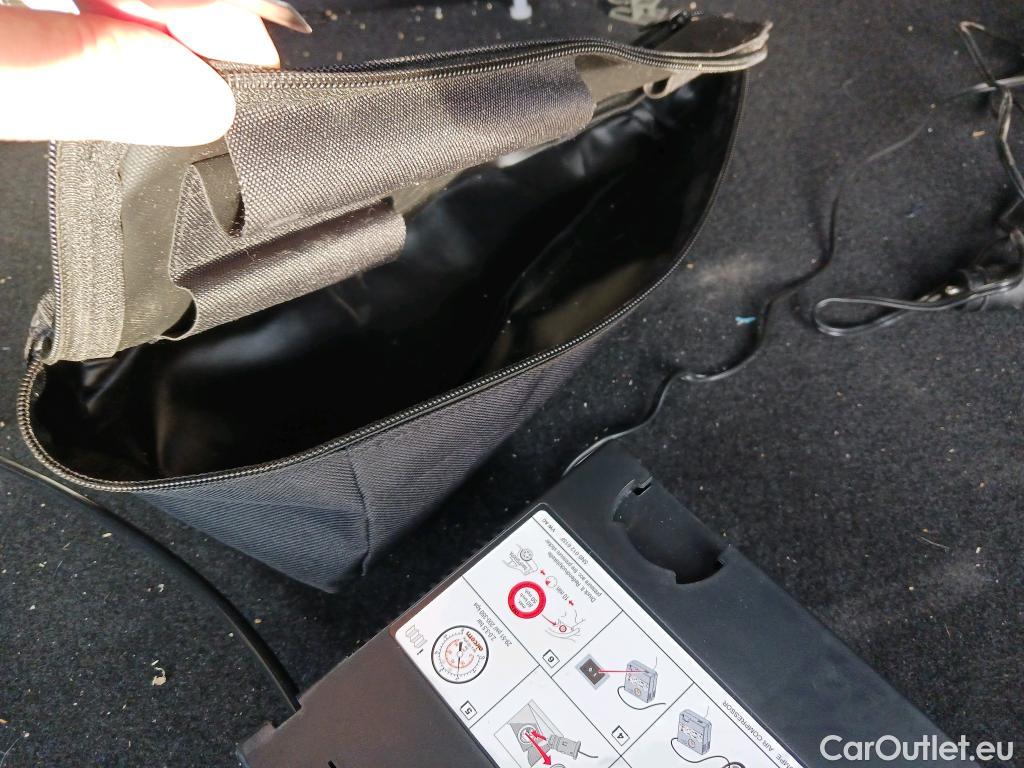  Volkswagen  Golf  VOLKSWAGEN / 2020 / 5P / berlina con portón 2.0 TDI 85kW (115CV) #6