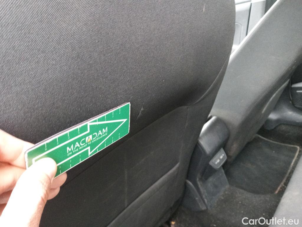  Volkswagen  Polo VOLKSWAGEN  / 2021 / 5P / berlina con portón Life 1.0 TSI 70kW (95CV) #4