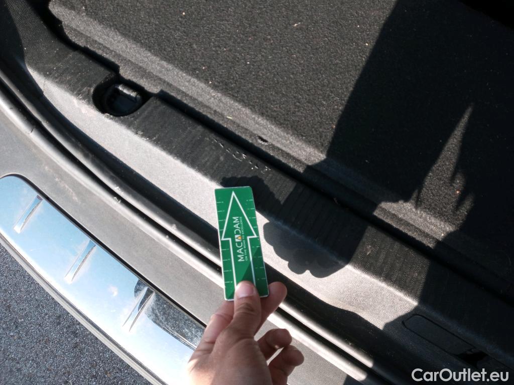  Peugeot  5008 PEUGEOT  / 2020 / 5P / todoterreno 1.5 BlueHDi 96kW S&S Allure Pack EAT8 #7