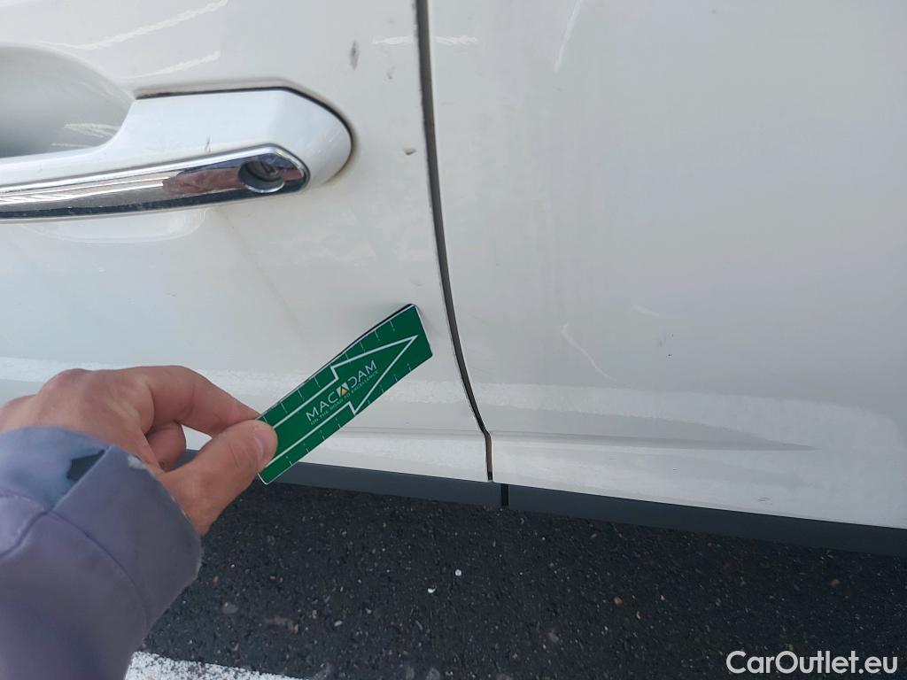  Toyota  RAV4 TOYOTA  / 2018 / 5P / todoterreno 2.5l 220H Luxury #5