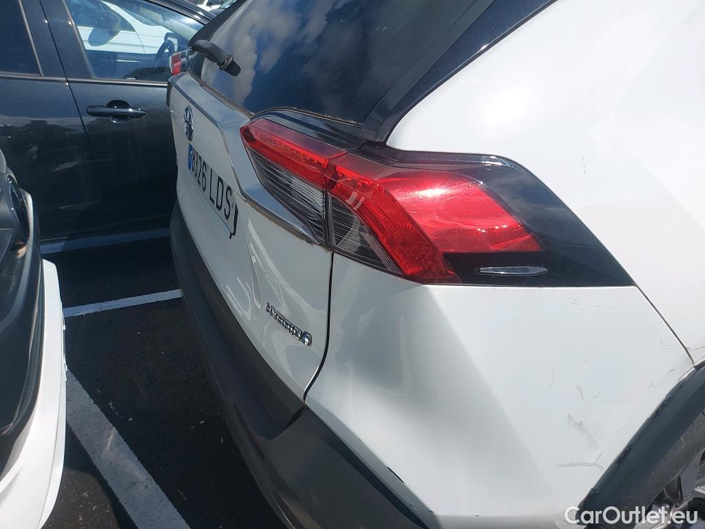  Toyota  RAV4 TOYOTA  / 2018 / 5P / todoterreno 2.5l 220H Luxury #23