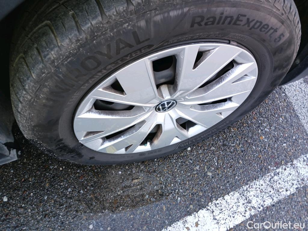  Volkswagen  T-CROSS VOLKSWAGEN  / 2018 / 5P / todoterreno Edition 1.0 TSI 70kW (95CV) #22