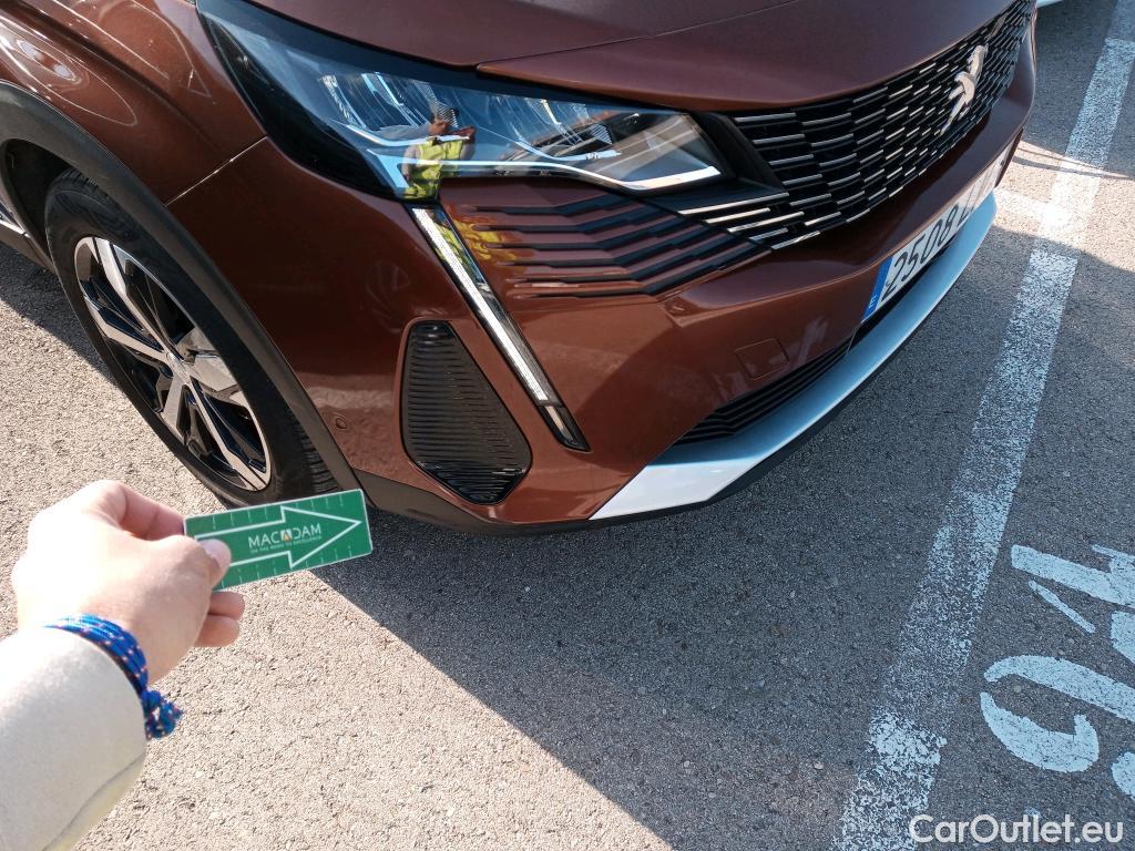  Peugeot  5008 PEUGEOT  / 2020 / 5P / todoterreno 1.5 BlueHDi 96kW S&S Allure Pack EAT8 #32